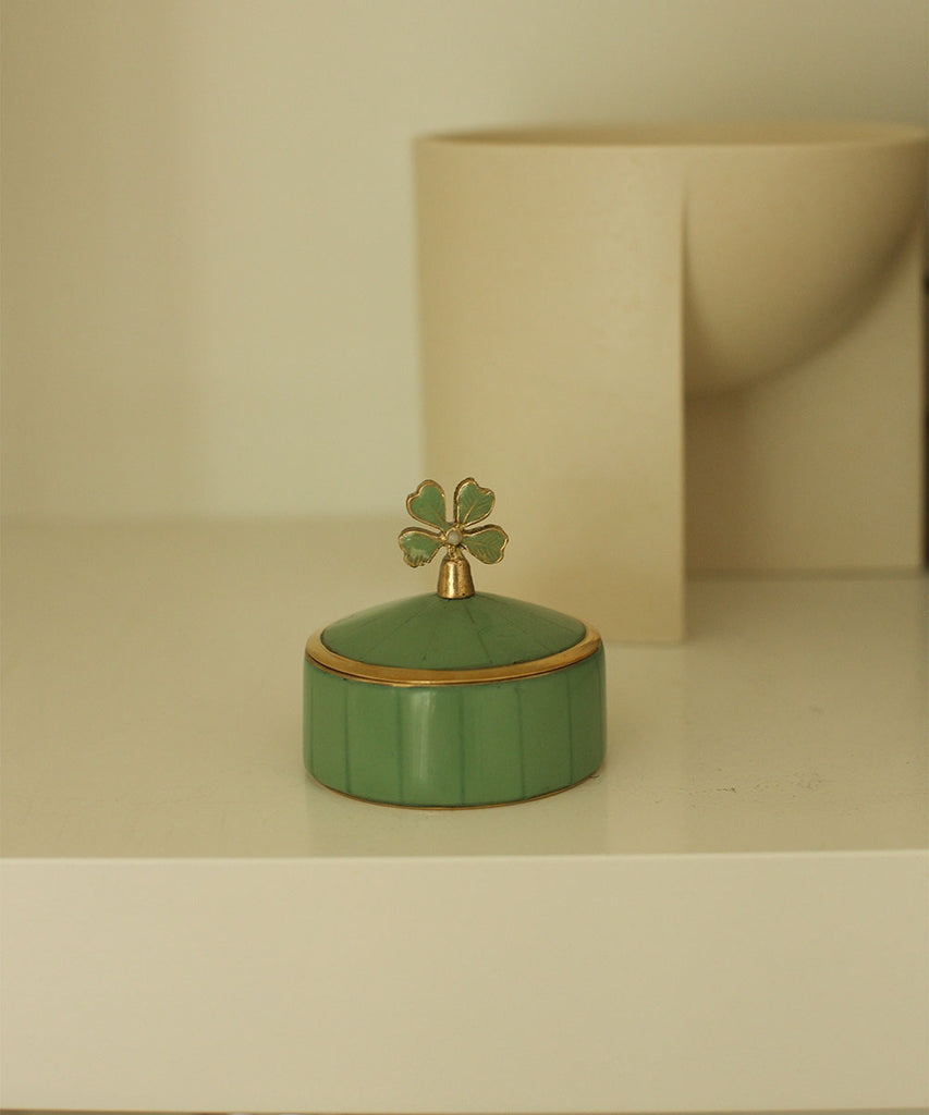 Doing Goods Circus Box Lucky Clover