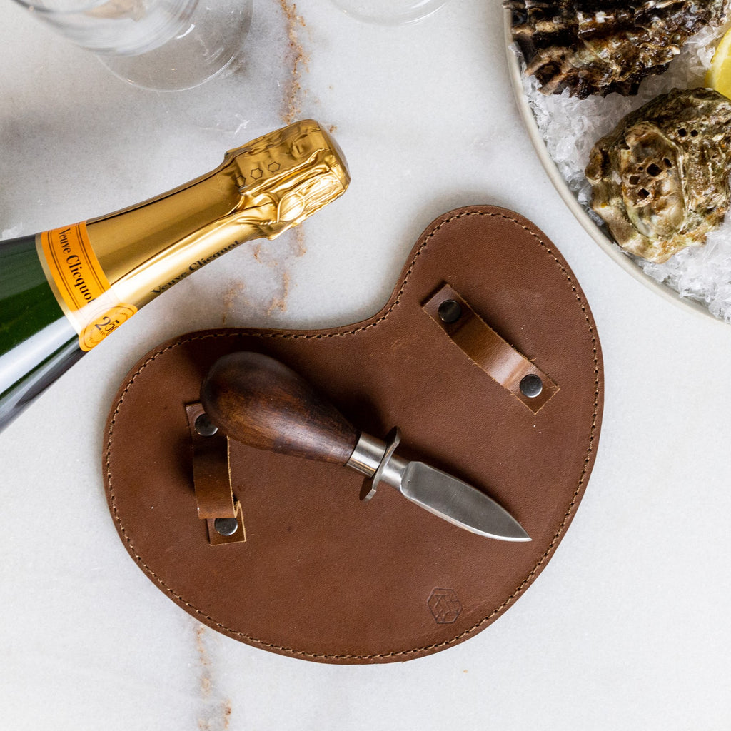 Brût Homeware oestermes met leren handschoen - Conceptstore Gekaapt