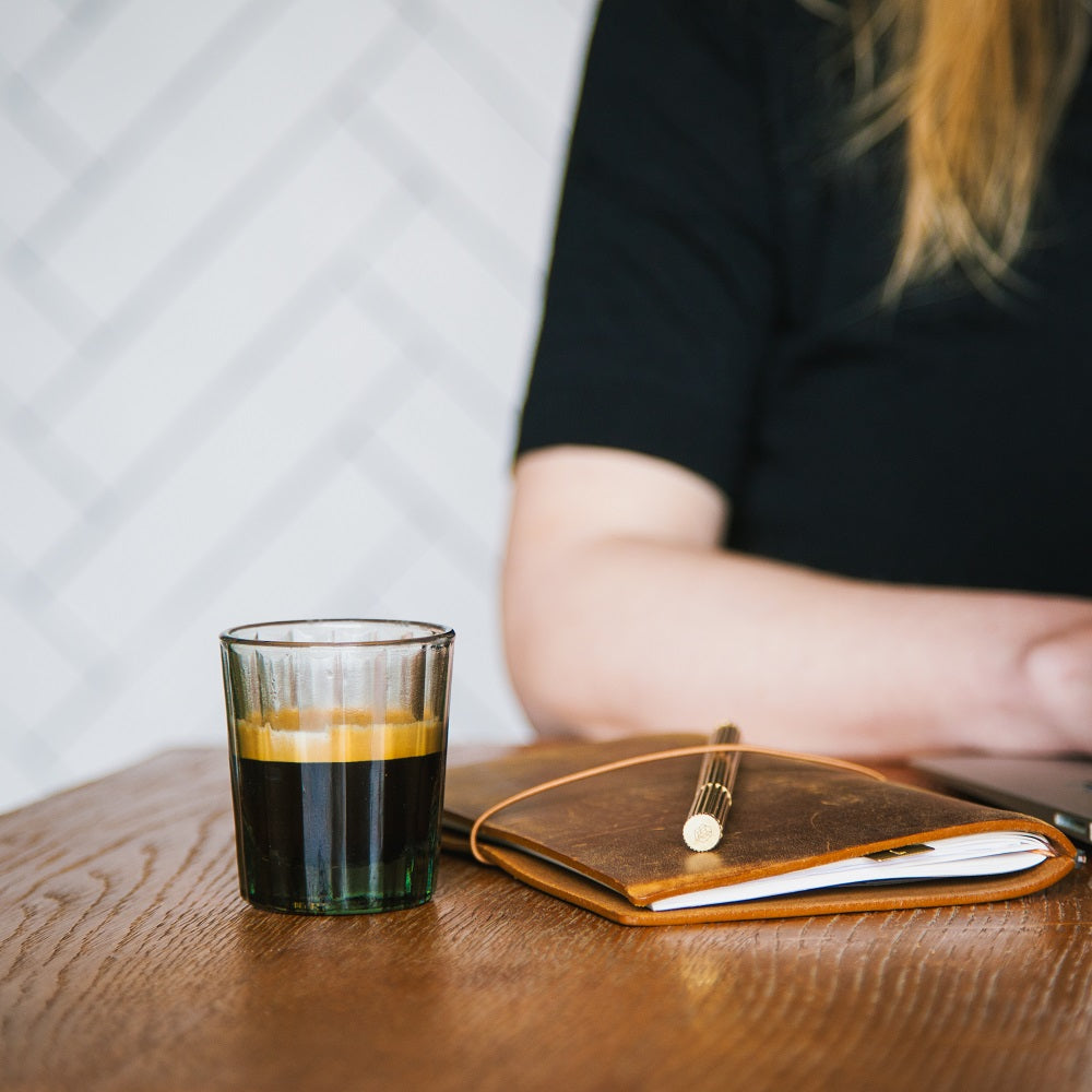 Reed Espresso Glass smokey green Brut Styling 1 web